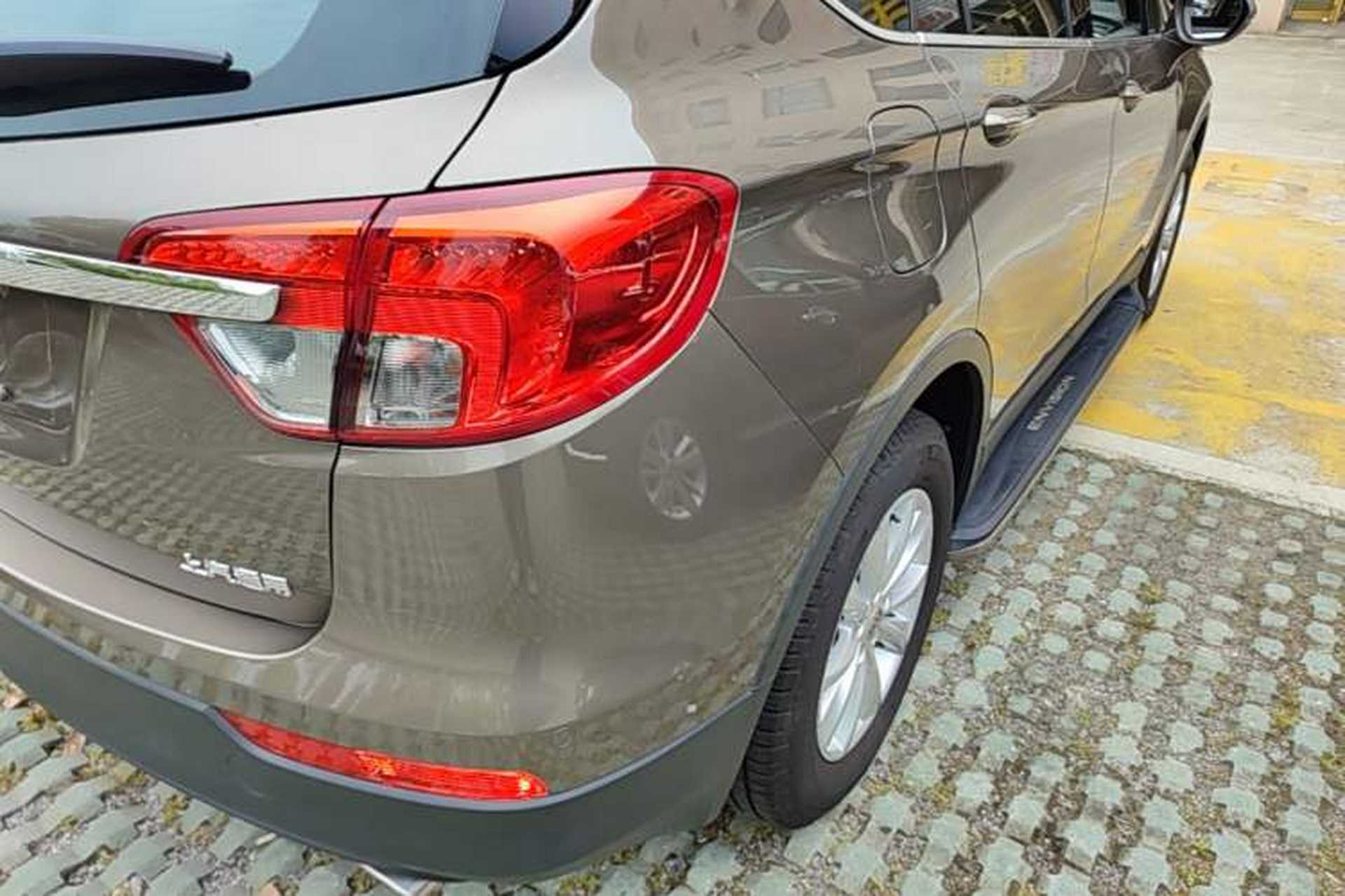 Used Buick Envision 2017 28T Four-Wheel Drive Elite Model Right Rear Taillight