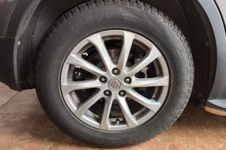 Used Buick Envision 2017 20T Two-Wheel Drive Leading Version Right Rear Wheel Hub