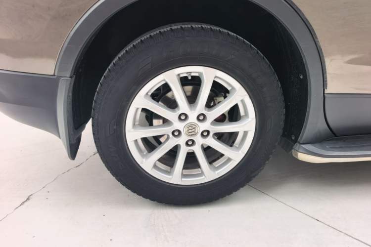 Used Buick Envision 2017 20T Two-Wheel Drive Elite Version Right Rear Wheel Hub