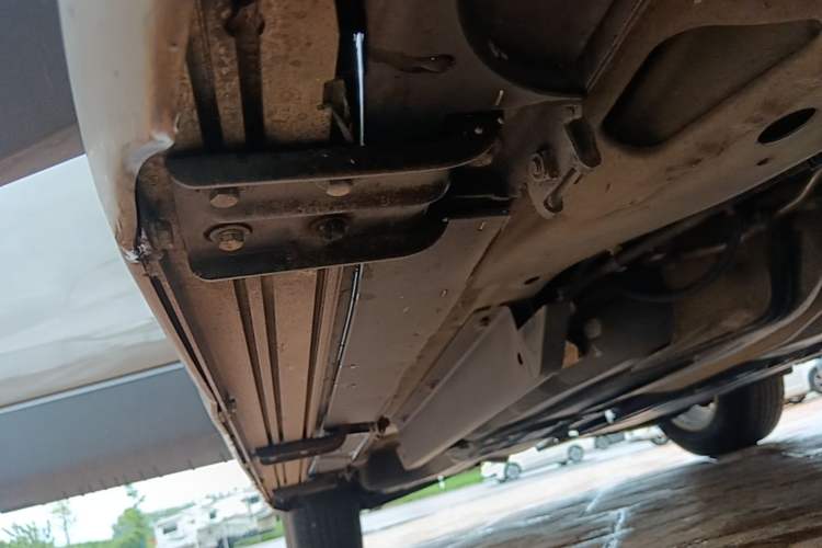 Used Buick Envision 2017 20T Two-Wheel Drive Luxury Model Right Side Sill