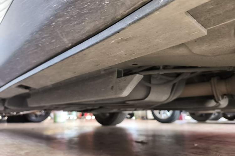 Used Buick Envision 2017 28T Four-Wheel Drive Elite Model Right Side Sill