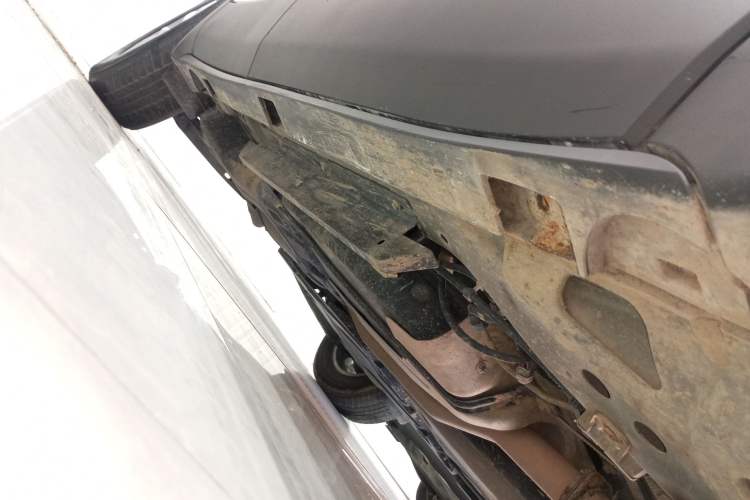 Used Buick Envision 2017 28T Four-Wheel Drive Elite Model Right Side Sill