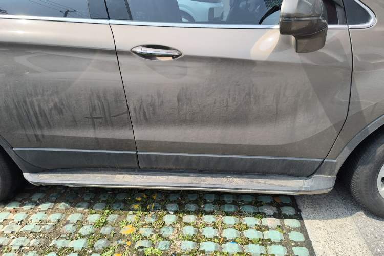 Used Buick Envision 2017 20T Two-Wheel Drive Elite Version Right Side Sill
