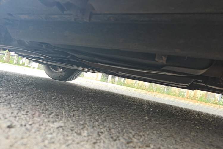 Used Buick Envision 2017 28T Four-Wheel Drive Elite Model Right Side Sill