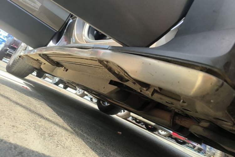 Used Buick Envision 2017 20T Two-Wheel Drive Elite Version Right Side Sill