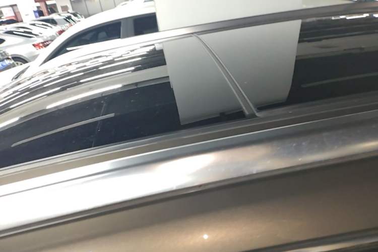 Used Buick Envision 2017 28T Four-Wheel Drive Elite Model Roof