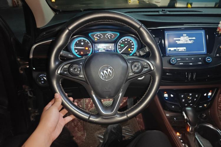 Used Buick Envision 2017 20T Two-Wheel Drive Luxury Model Steering Wheel