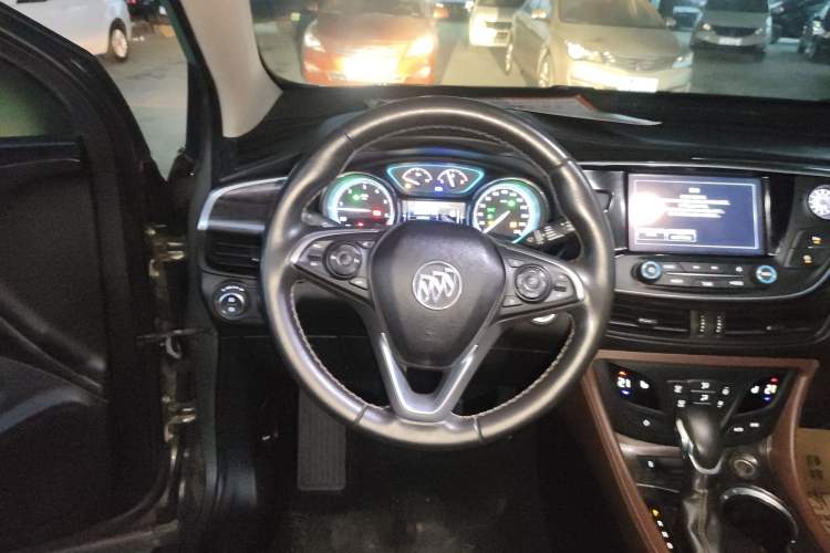 Used Buick Envision 2017 28T Four-Wheel Drive Elite Model Steering Wheel