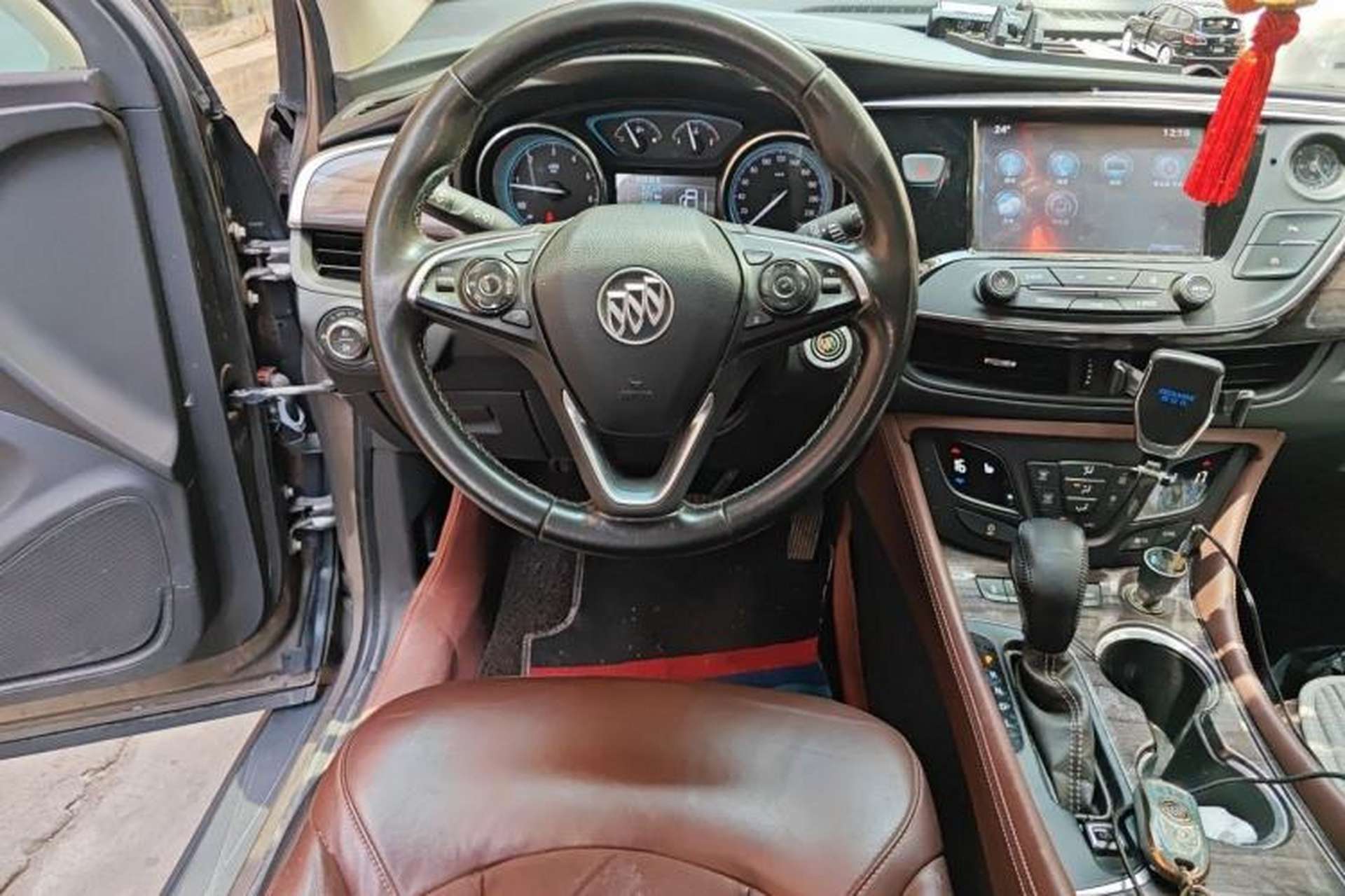 Used Buick Envision 2017 28T Four-Wheel Drive Elite Model Steering Wheel