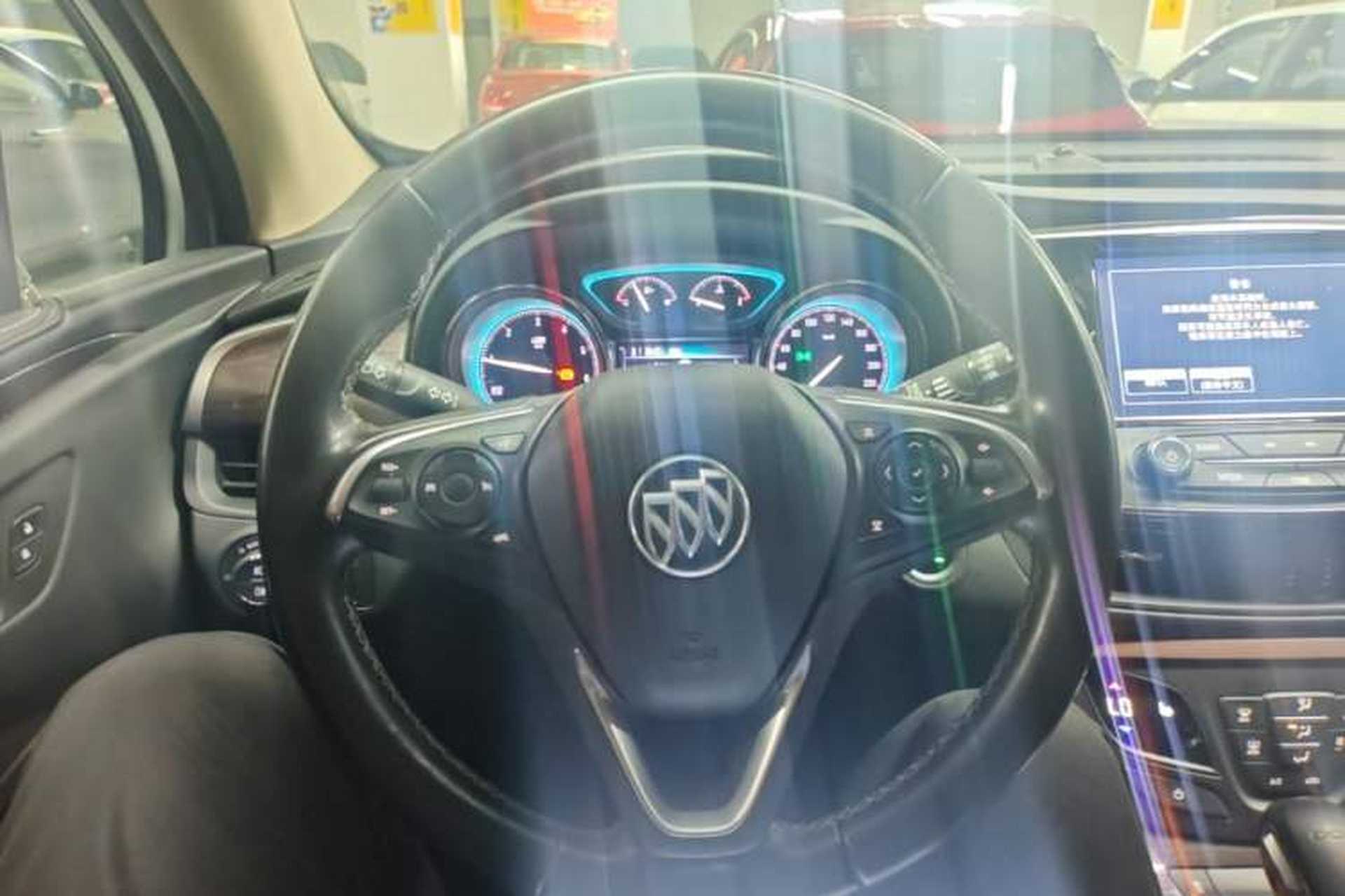 Used Buick Envision 2017 20T Two-Wheel Drive Elite Version Steering Wheel