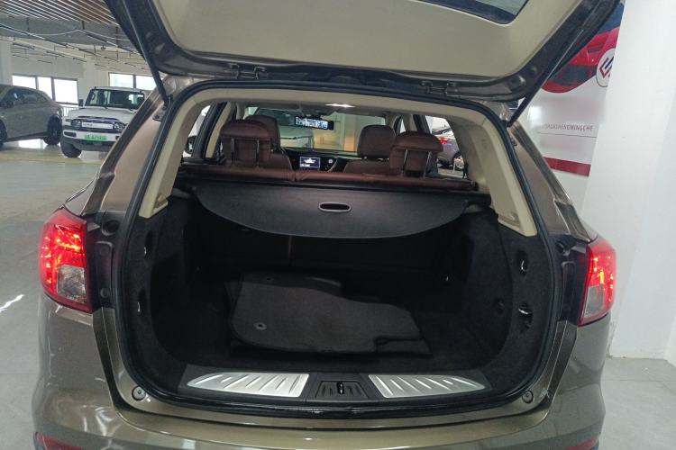 Used Buick Envision 2017 20T Two-Wheel Drive Elite Version Trunk