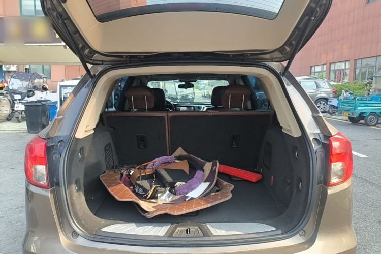 Used Buick Envision 2017 20T Two-Wheel Drive Elite Version Trunk