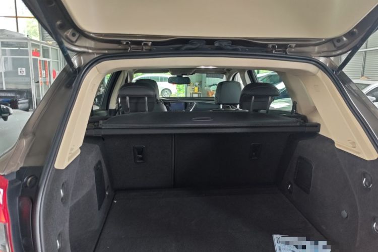 Used Buick Envision 2017 20T Two-Wheel Drive Elite Version Trunk
