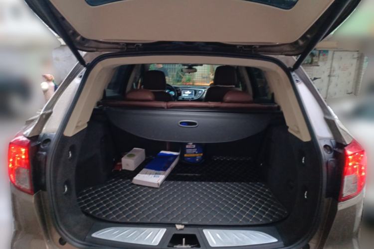 Used Buick Envision 2017 20T Two-Wheel Drive Elite Version Trunk