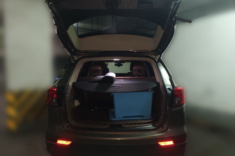 Used Buick Envision 2017 20T Two-Wheel Drive Elite Version Trunk
