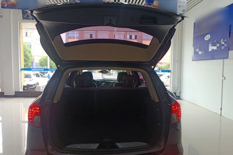 Used Buick Envision 2017 20T Two-Wheel Drive Elite Version Trunk