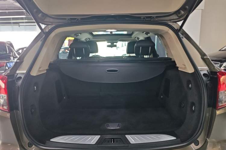 Used Buick Envision 2017 20T Two-Wheel Drive Elite Version Trunk