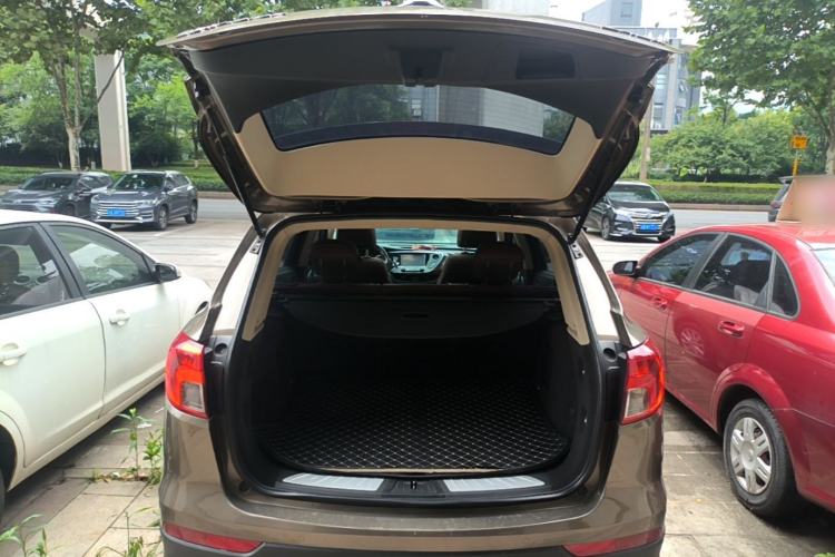 Used Buick Envision 2017 20T Two-Wheel Drive Elite Version Trunk
