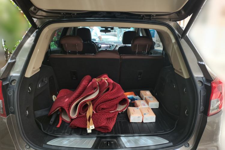 Used Buick Envision 2017 28T Four-Wheel Drive Elite Model Trunk