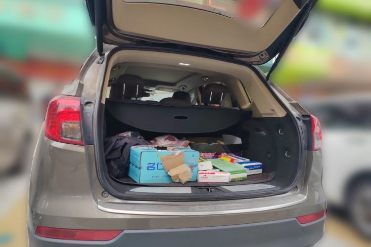 Used Buick Envision 2017 28T Four-Wheel Drive Elite Model Trunk