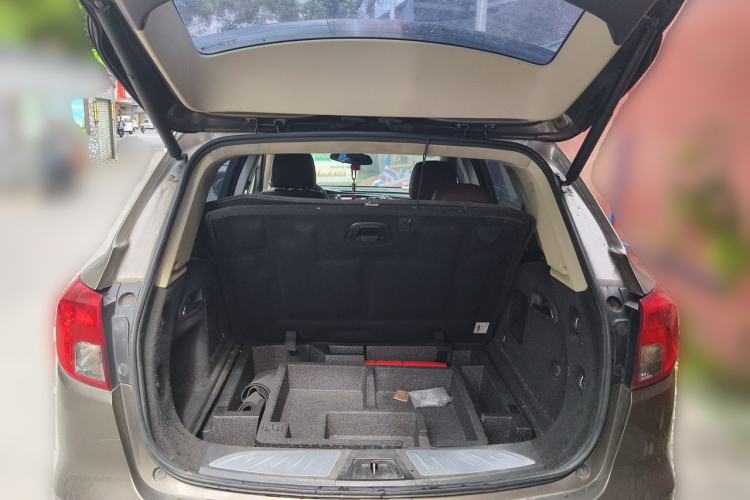 Used Buick Envision 2017 20T Two-Wheel Drive Luxury Model Trunk