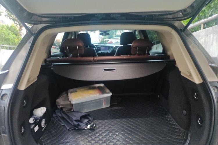 Used Buick Envision 2017 20T Two-Wheel Drive Elite Version Trunk