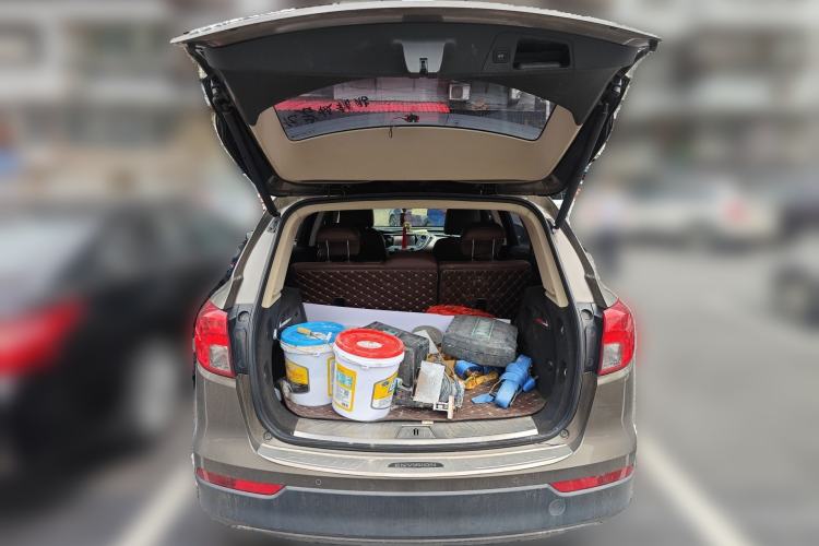 Used Buick Envision 2017 20T Two-Wheel Drive Luxury Model Trunk