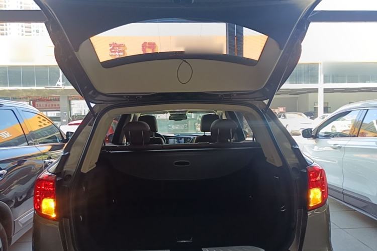 Used Buick Envision 2017 20T Two-Wheel Drive Elite Version Trunk