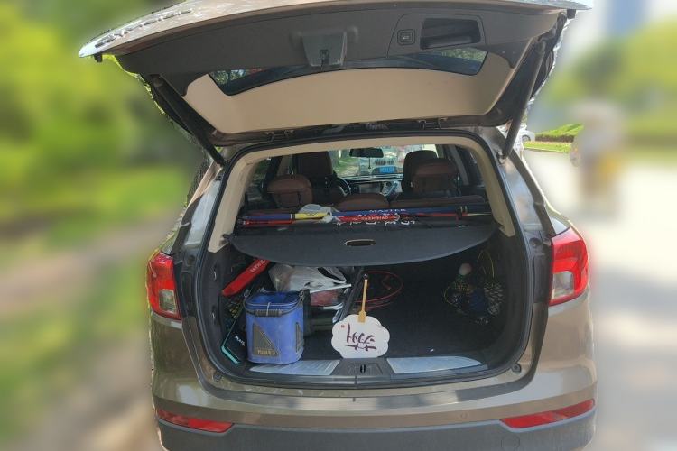 Used Buick Envision 2017 20T Two-Wheel Drive Luxury Model Trunk