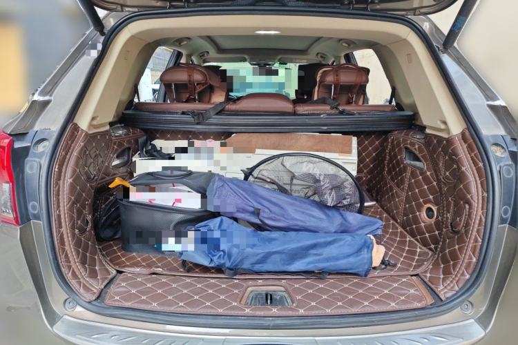 Used Buick Envision 2017 28T Four-Wheel Drive Elite Model Trunk