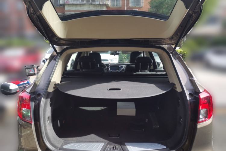 Used Buick Envision 2017 20T Two-Wheel Drive Leading Version Trunk