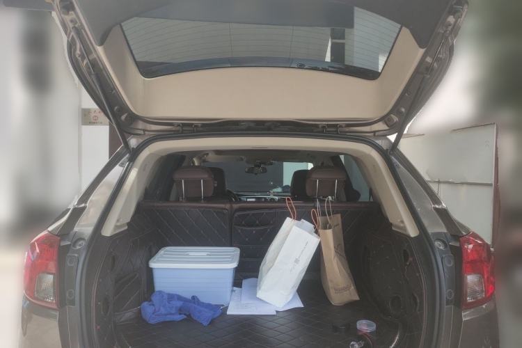 Used Buick Envision 2017 20T Two-Wheel Drive Elite Version Trunk
