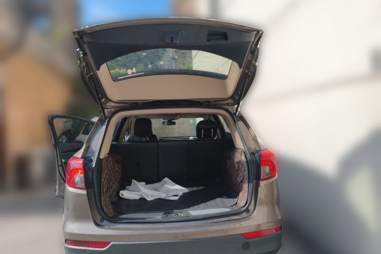 Used Buick Envision 2017 20T Two-Wheel Drive Leading Version Trunk