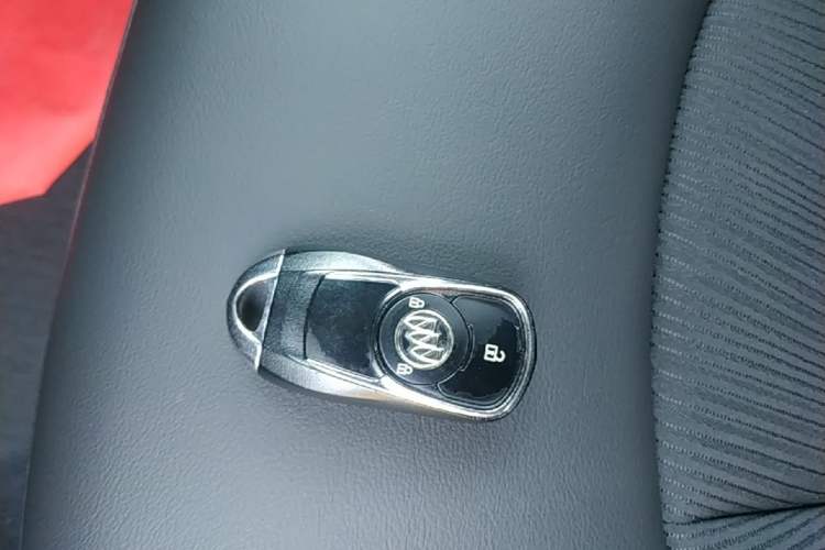 Used Buick Envision 2017 20T Two-Wheel Drive Leading Version Vehicle Key