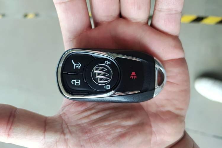 Used Buick Envision 2017 28T Four-Wheel Drive Elite Model Vehicle Key