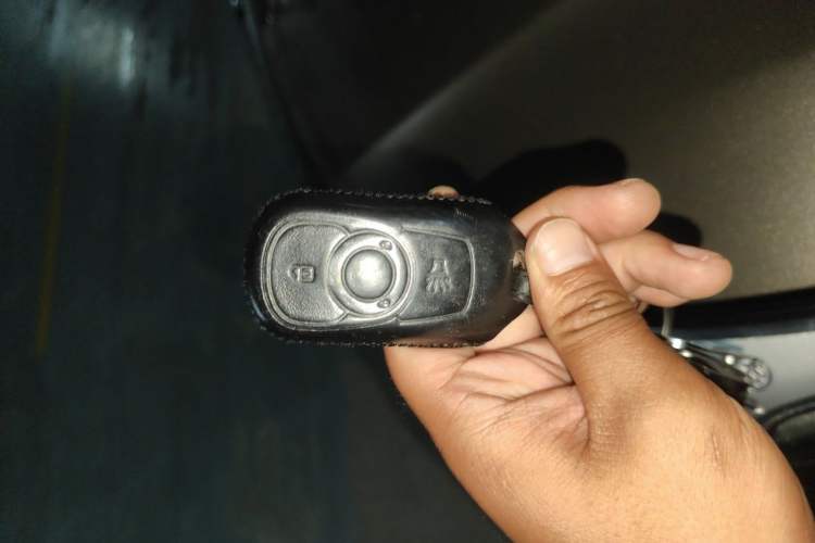 Used Buick Envision 2017 20T Two-Wheel Drive Leading Version Vehicle Key