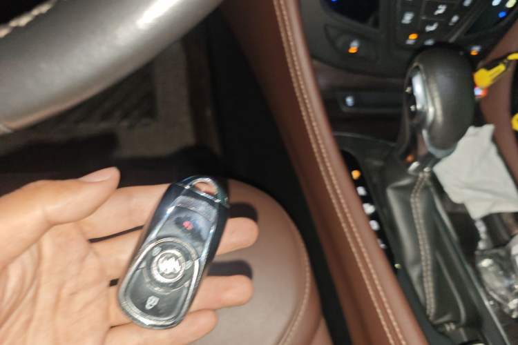 Used Buick Envision 2017 20T Two-Wheel Drive Elite Version Vehicle Key