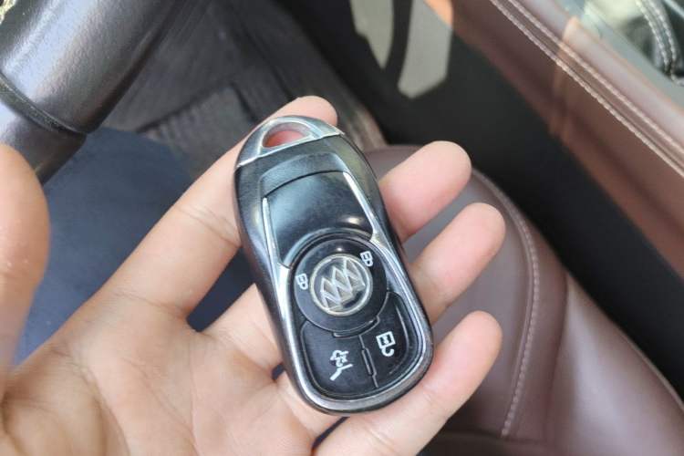 Used Buick Envision 2017 28T Four-Wheel Drive Elite Model Vehicle Key
