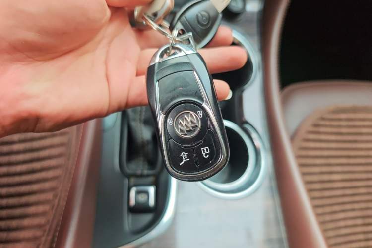 Used Buick Envision 2017 28T Four-Wheel Drive Elite Model Vehicle Key