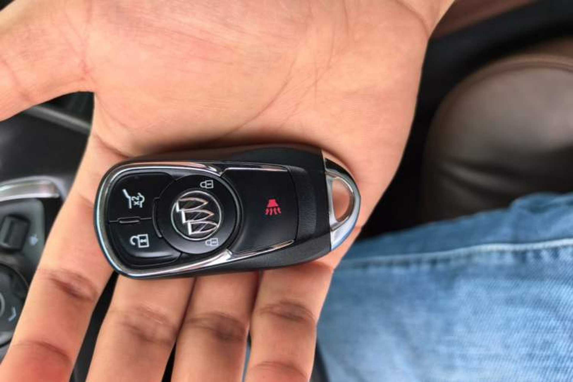 Used Buick Envision 2017 20T Two-Wheel Drive Luxury Model Vehicle Key
