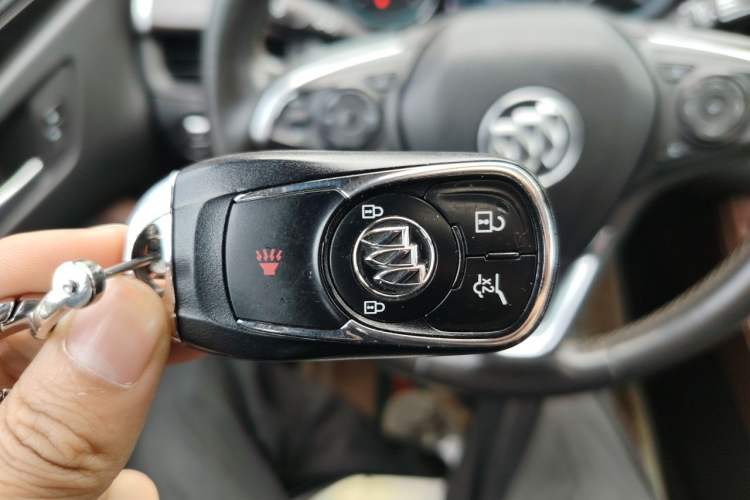 Used Buick Envision 2017 28T Four-Wheel Drive Elite Model Vehicle Key