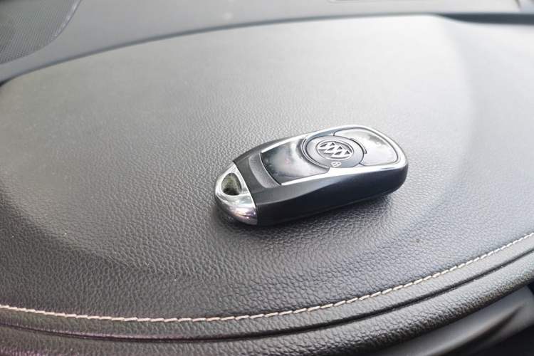 Used Buick Envision 2017 20T Two-Wheel Drive Elite Version Vehicle Key