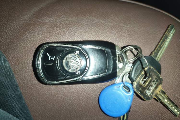 Used Buick Envision 2017 28T Four-Wheel Drive Elite Model Vehicle Key