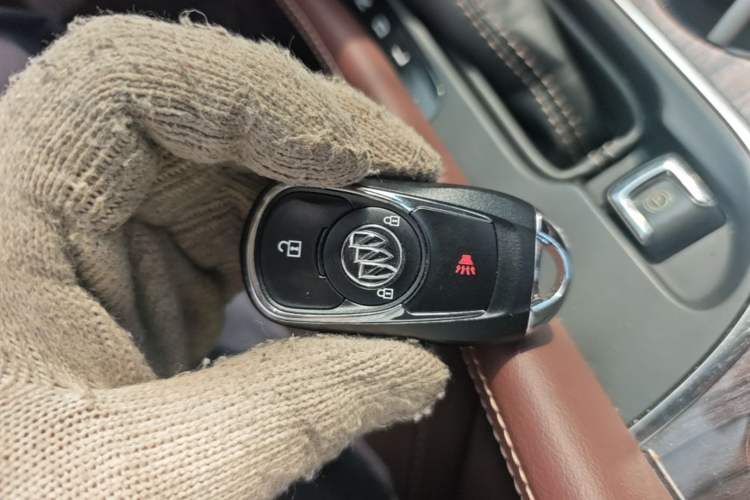 Used Buick Envision 2017 20T Two-Wheel Drive Elite Version Vehicle Key