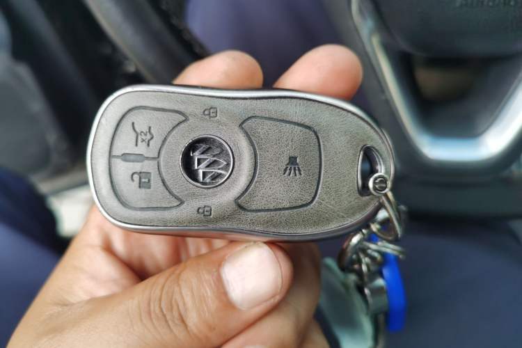 Used Buick Envision 2017 20T Two-Wheel Drive Luxury Model Vehicle Key