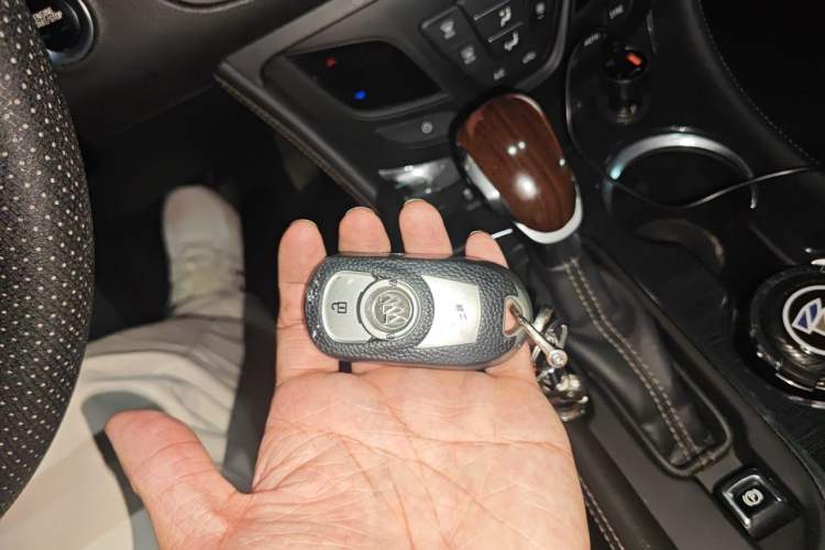 Used Buick Envision 2017 20T Two-Wheel Drive Leading Version Vehicle Key