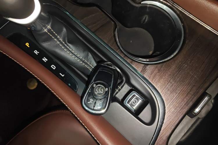 Used Buick Envision 2017 28T Four-Wheel Drive Elite Model Vehicle Key