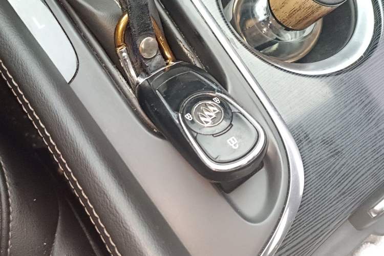 Used Buick Envision 2017 20T Two-Wheel Drive Leading Version Vehicle Key