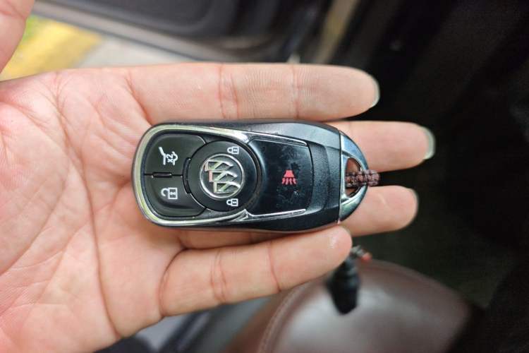 Used Buick Envision 2017 20T Two-Wheel Drive Luxury Model Vehicle Key