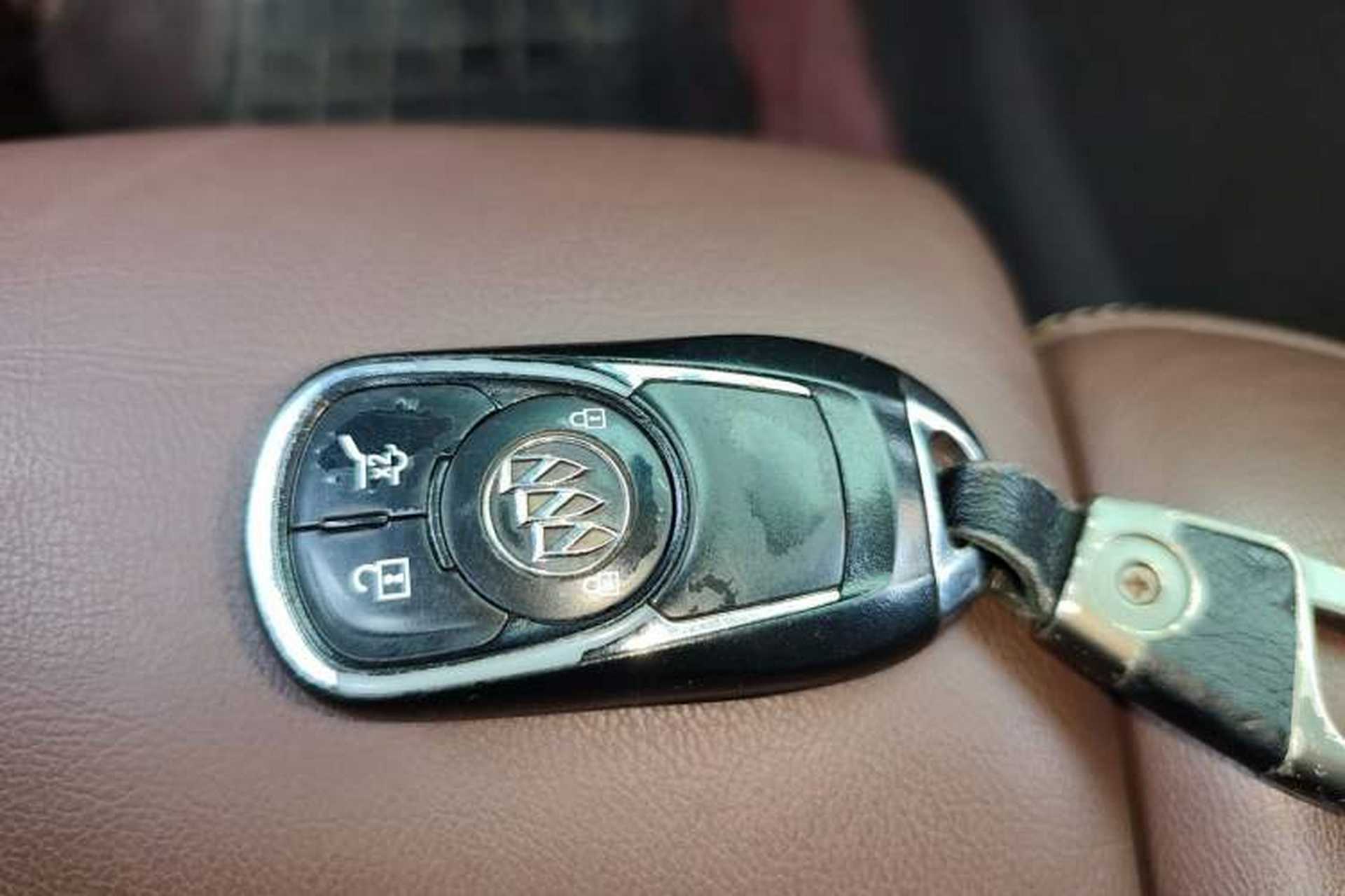 Used Buick Envision 2017 28T Four-Wheel Drive Luxury Model Vehicle Key